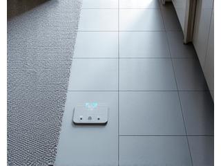 층간소음 감지 센서가 작동하는 아파트 바닥 이미지